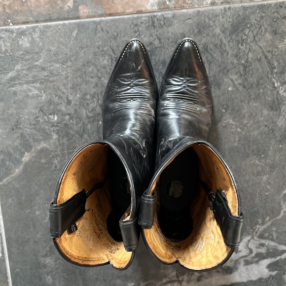 Justin’s Black Leather Boots - Picture 10 of 13